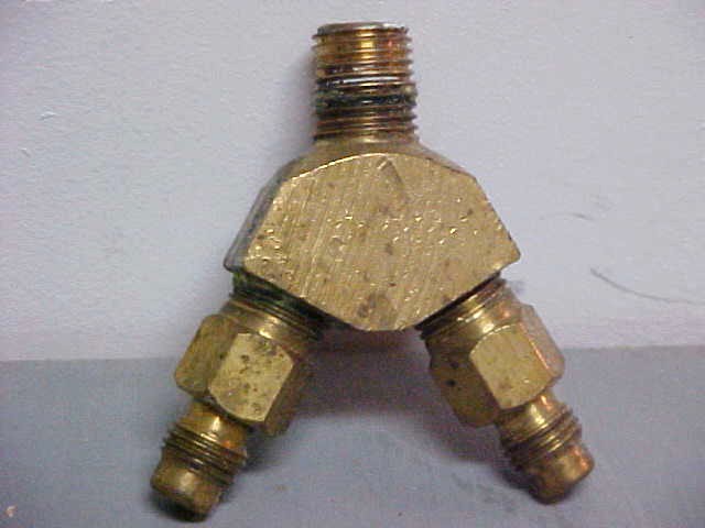 http://sodadispenserdepot.com/pics/manifold2.jpg